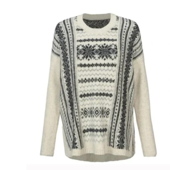 CAbi Chalet sweater, size medium - Picture 3 of 4